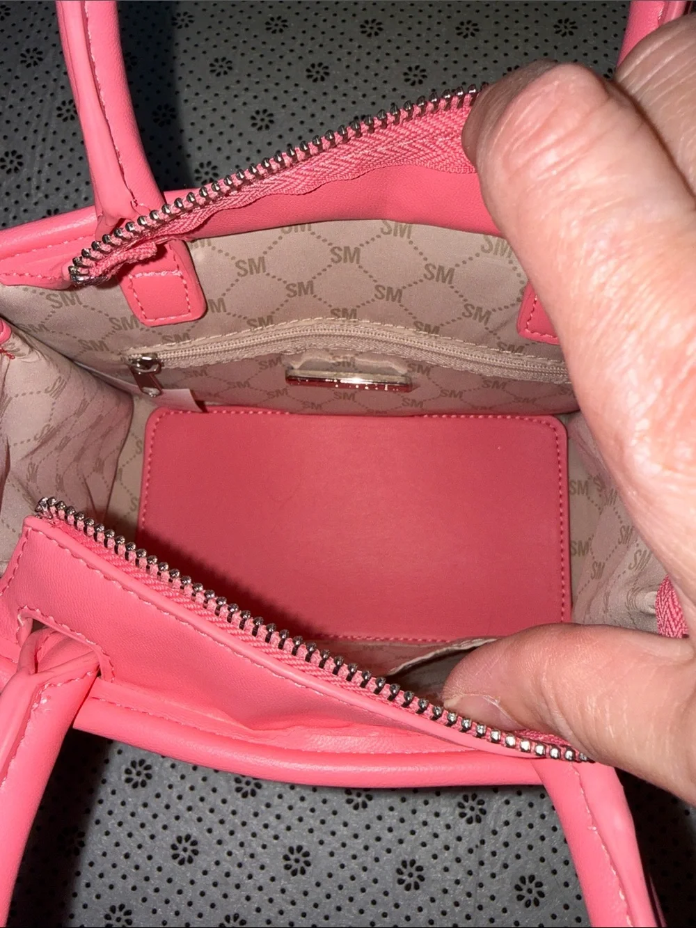 🛍NWOT 🛍Steve Madden BEAUTIFUL Pink Quilted Satchel with Detachable Straps
